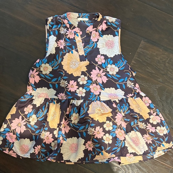 entro Tops - Floral Blouse
